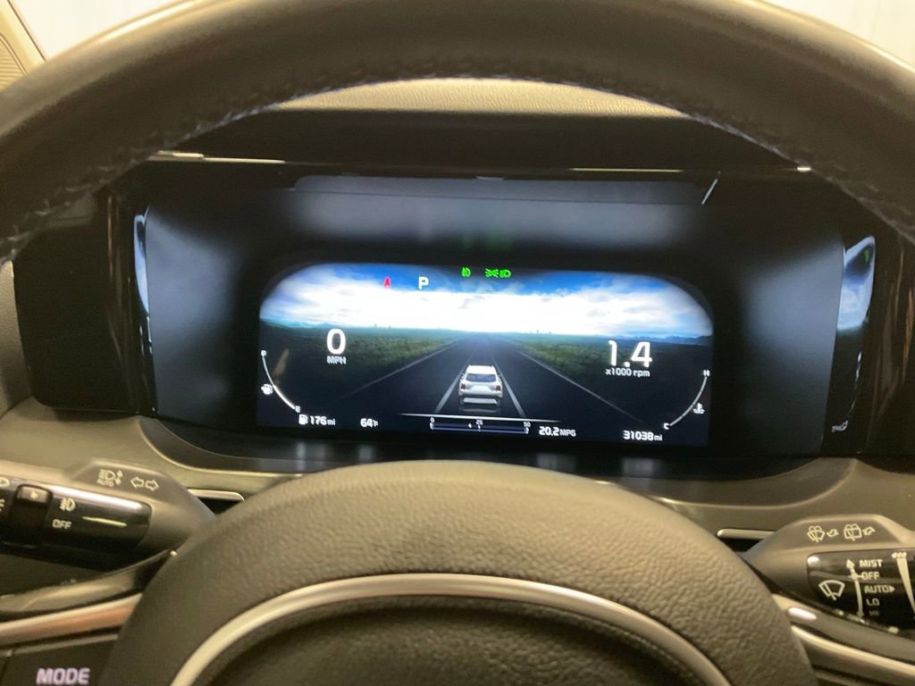 Used 2023 Kia Sorento SX image 2