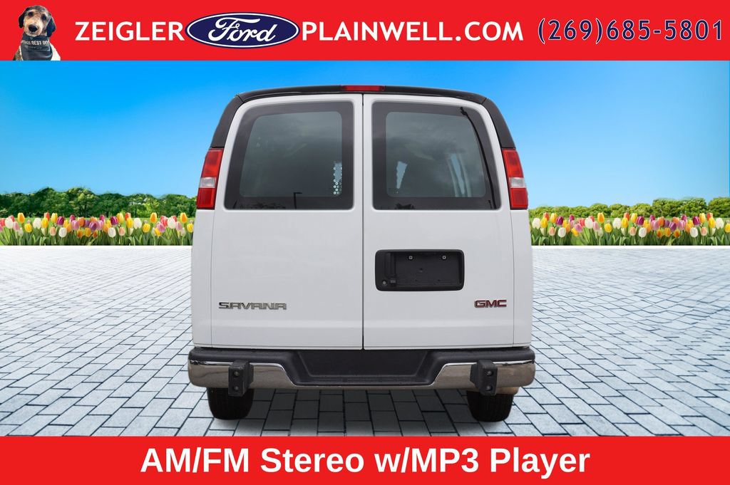 Used 2024 GMC Savana 2500 w/ Driver Convenience Package RWD image 4