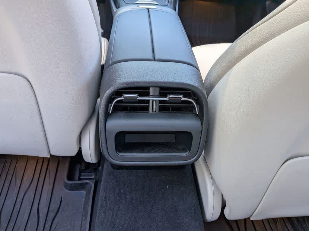 Used 2024 Mercedes-Benz E 350 4MATIC Sedan image 19