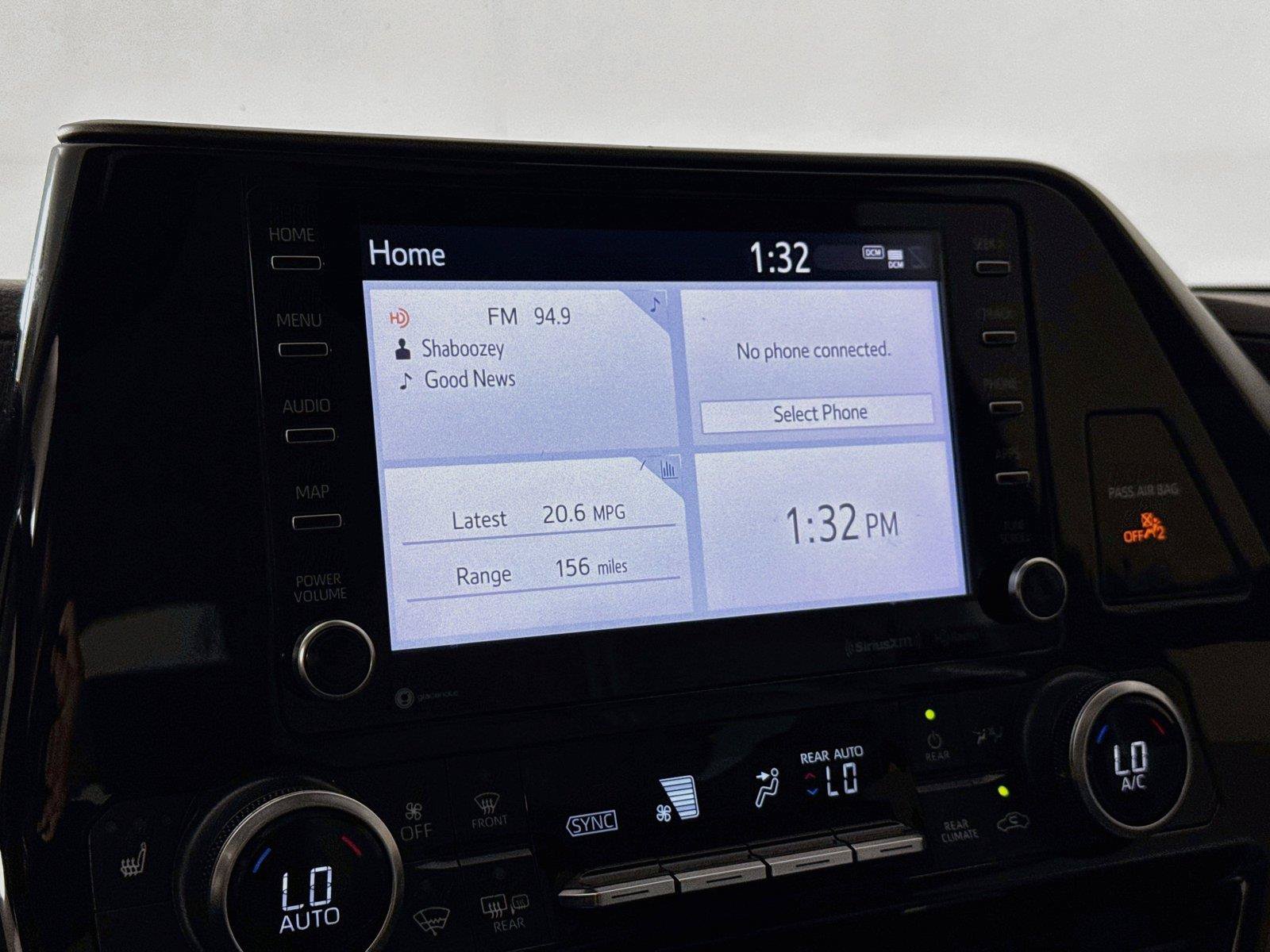 Used 2021 Toyota Highlander XLE AWD/4WD image 23