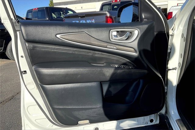 Used 2020 INFINITI QX60 Signature Edition image 18