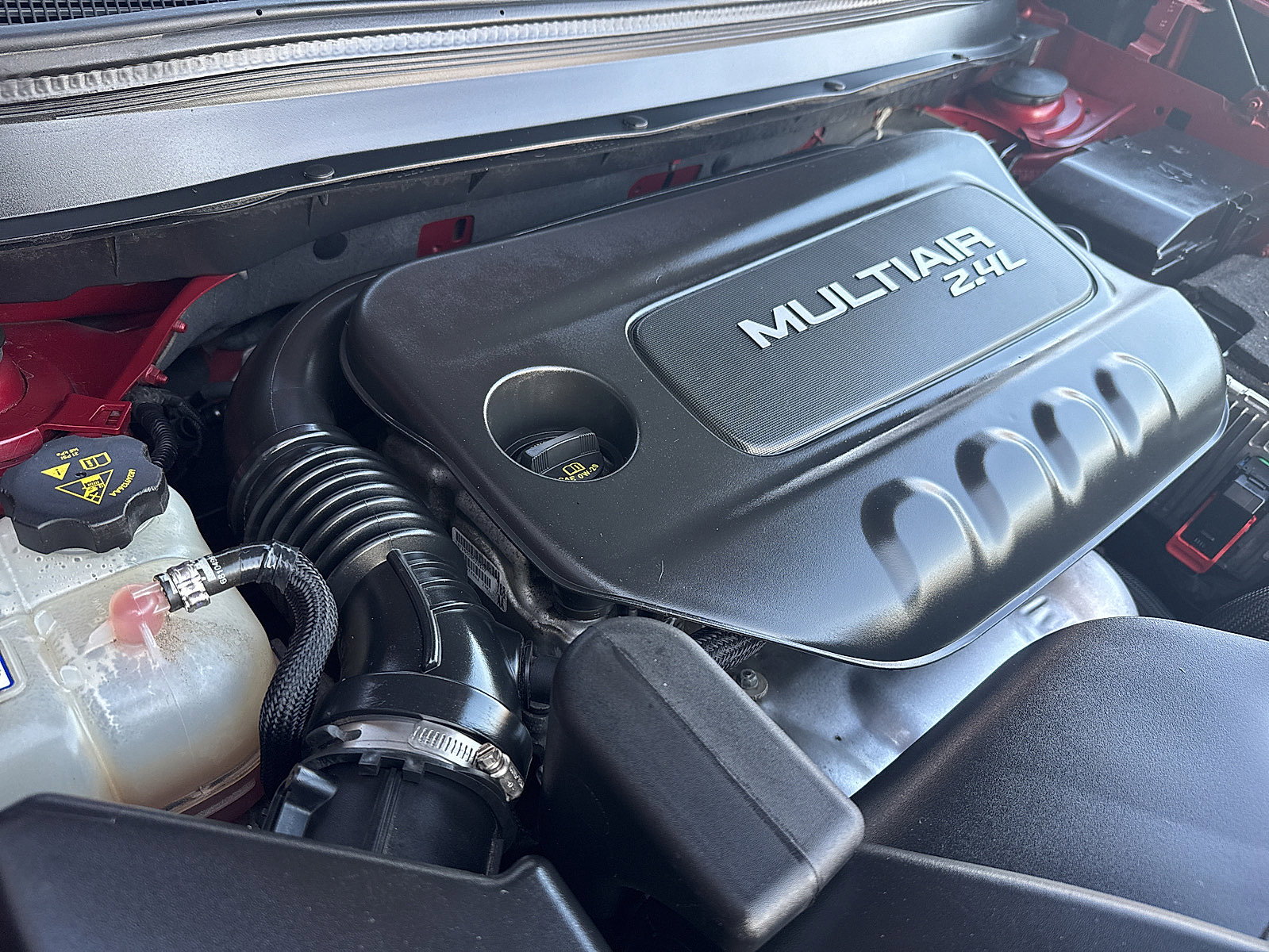 Used 2016 Jeep Cherokee Sport image 28