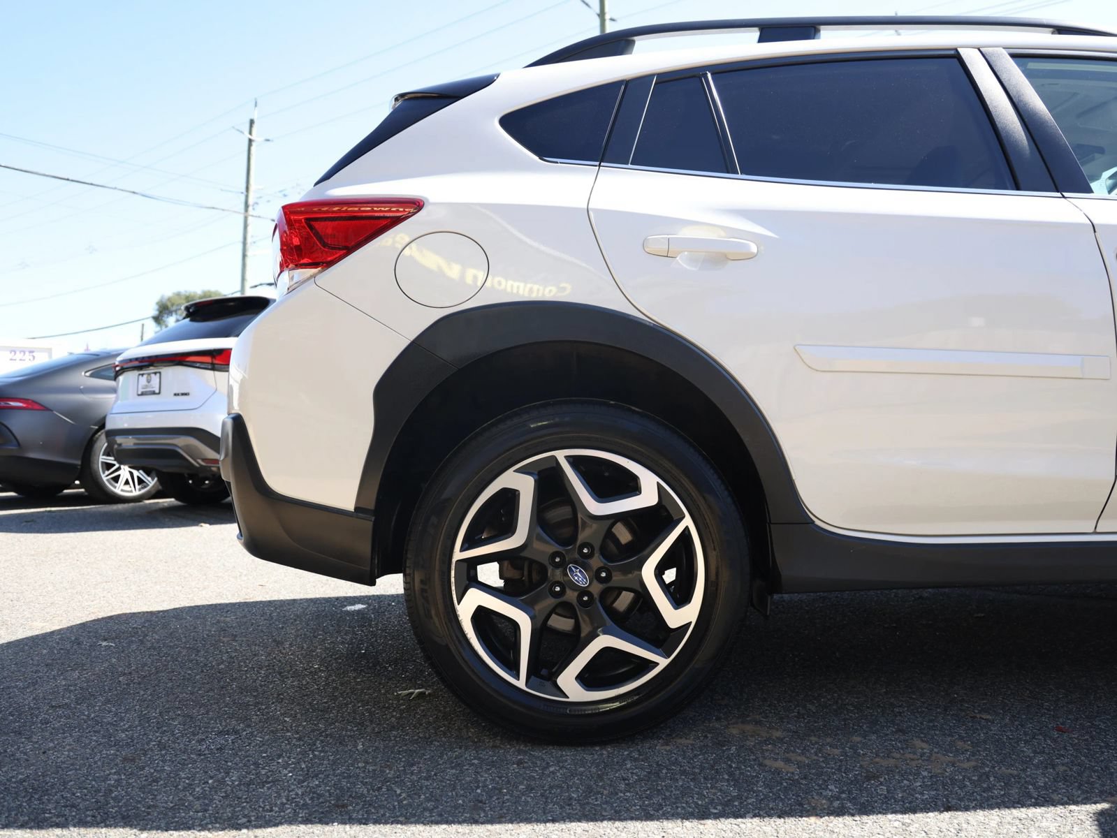 Used 2019 Subaru Crosstrek 2.0i Limited w/ Moonroof Package AWD/4WD image 6