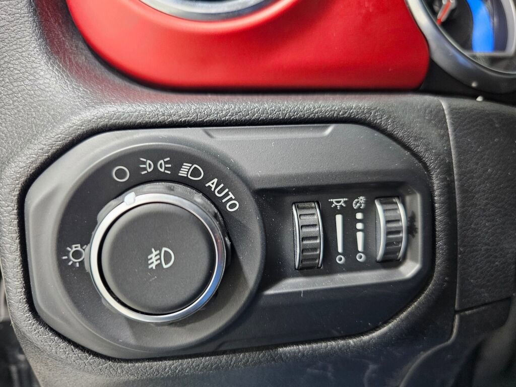 Used 2020 Jeep Wrangler Unlimited Rubicon AWD/4WD image 30