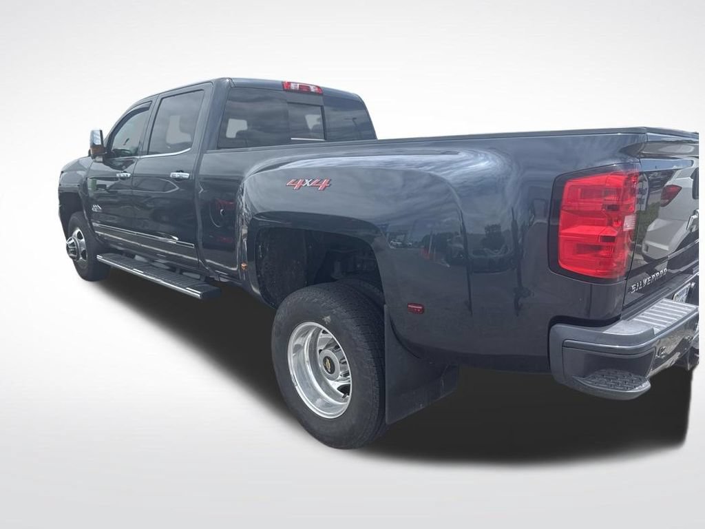Used 2019 Chevrolet Silverado 3500 High Country w/ Duramax Plus Package AWD/4WD image 3