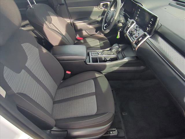Used 2021 Kia Sorento LX image 21