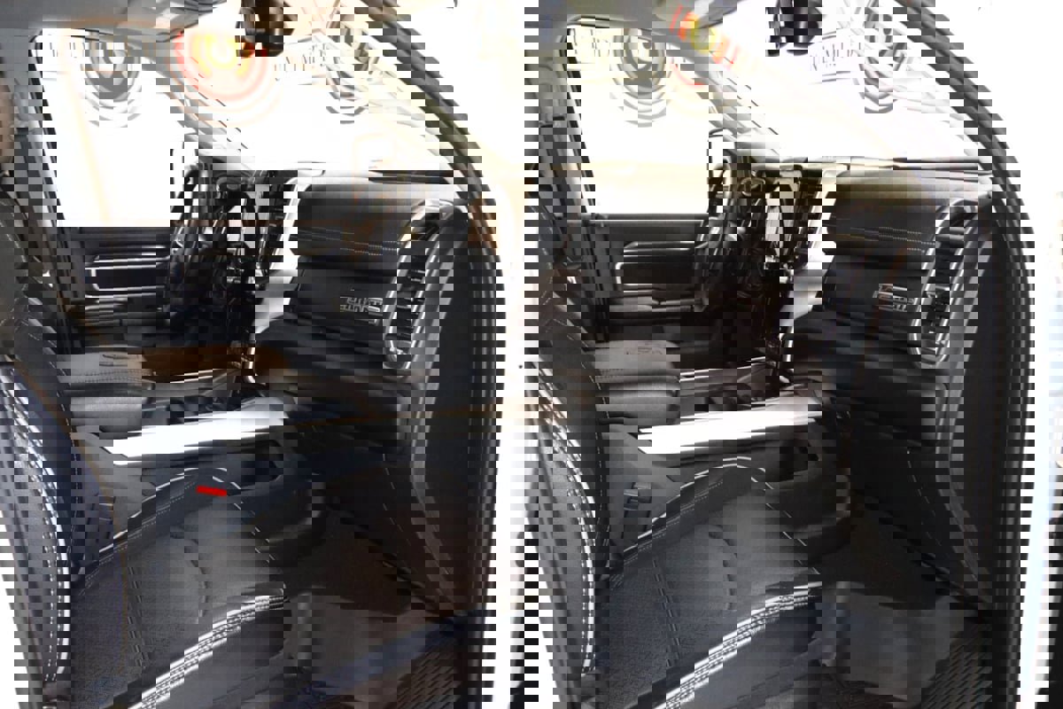 Used 2024 RAM 3500 Laramie image 69