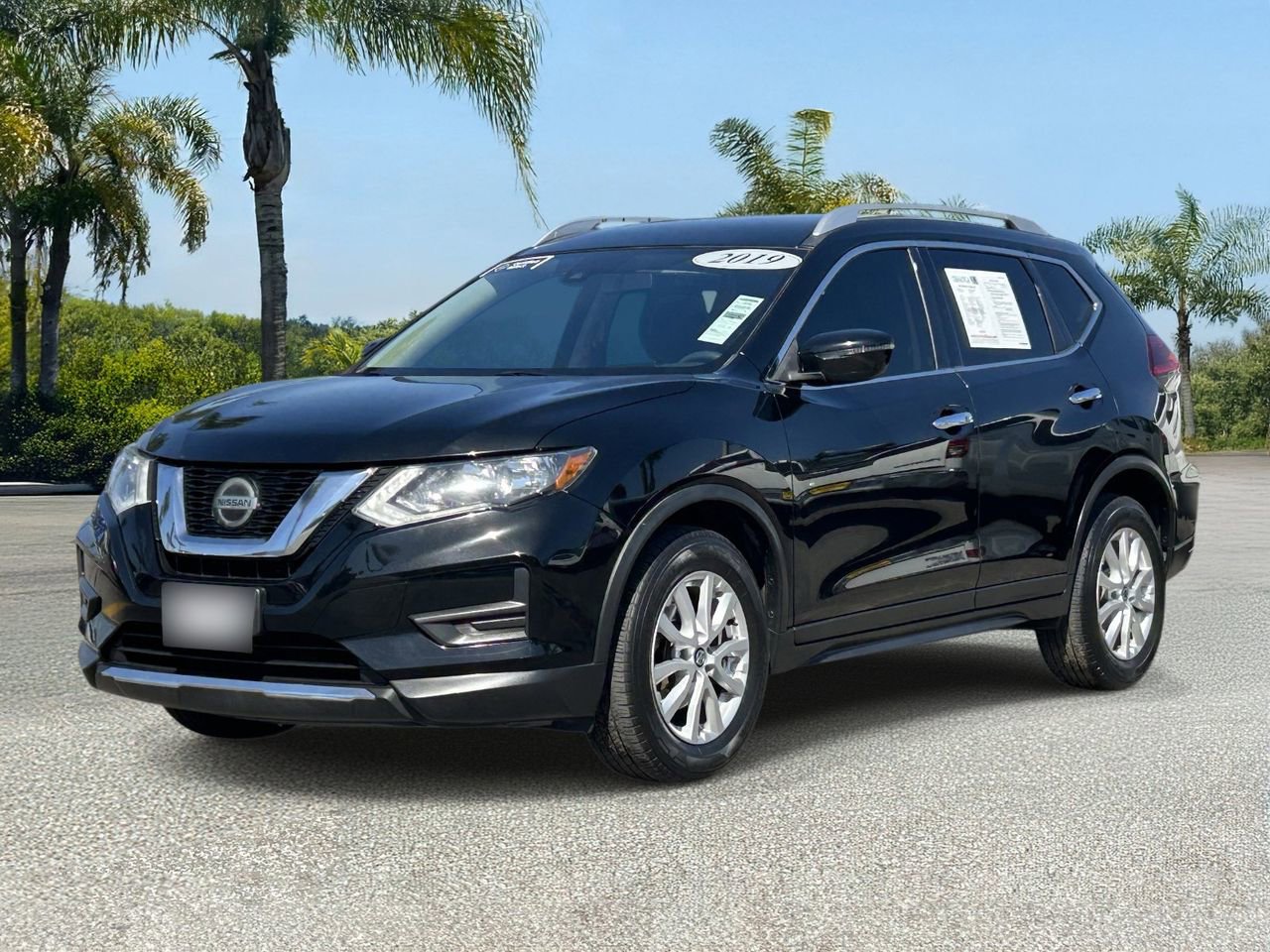 Certified 2019 Nissan Rogue SV image 1