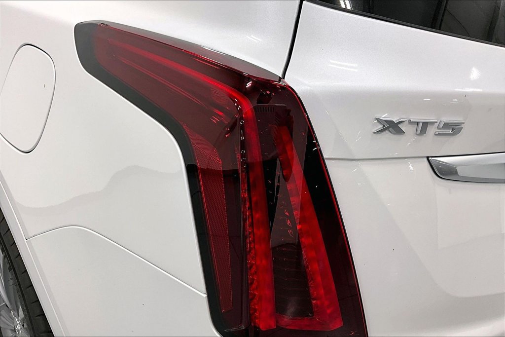 New 2026 Cadillac XT5 Premium Luxury w/ Driver Assist Package FWD image 31