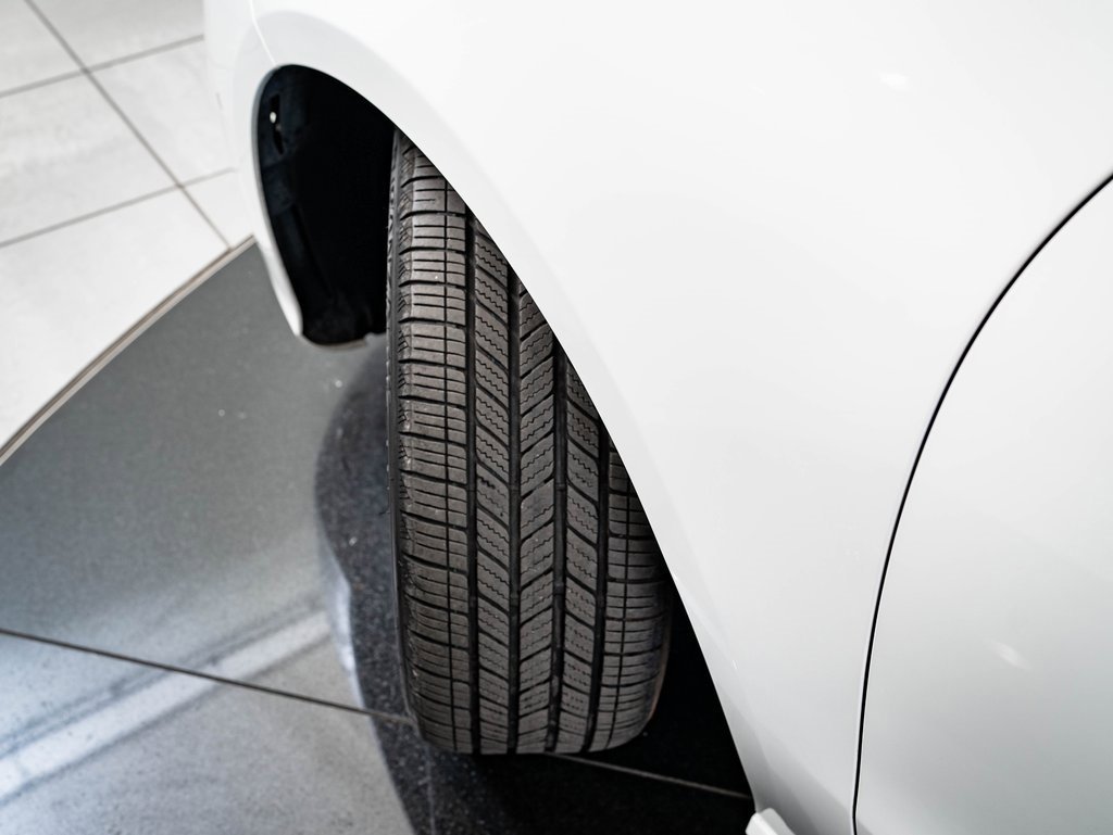 Certified 2025 Mercedes-Benz CLA 250 4MATIC image 46