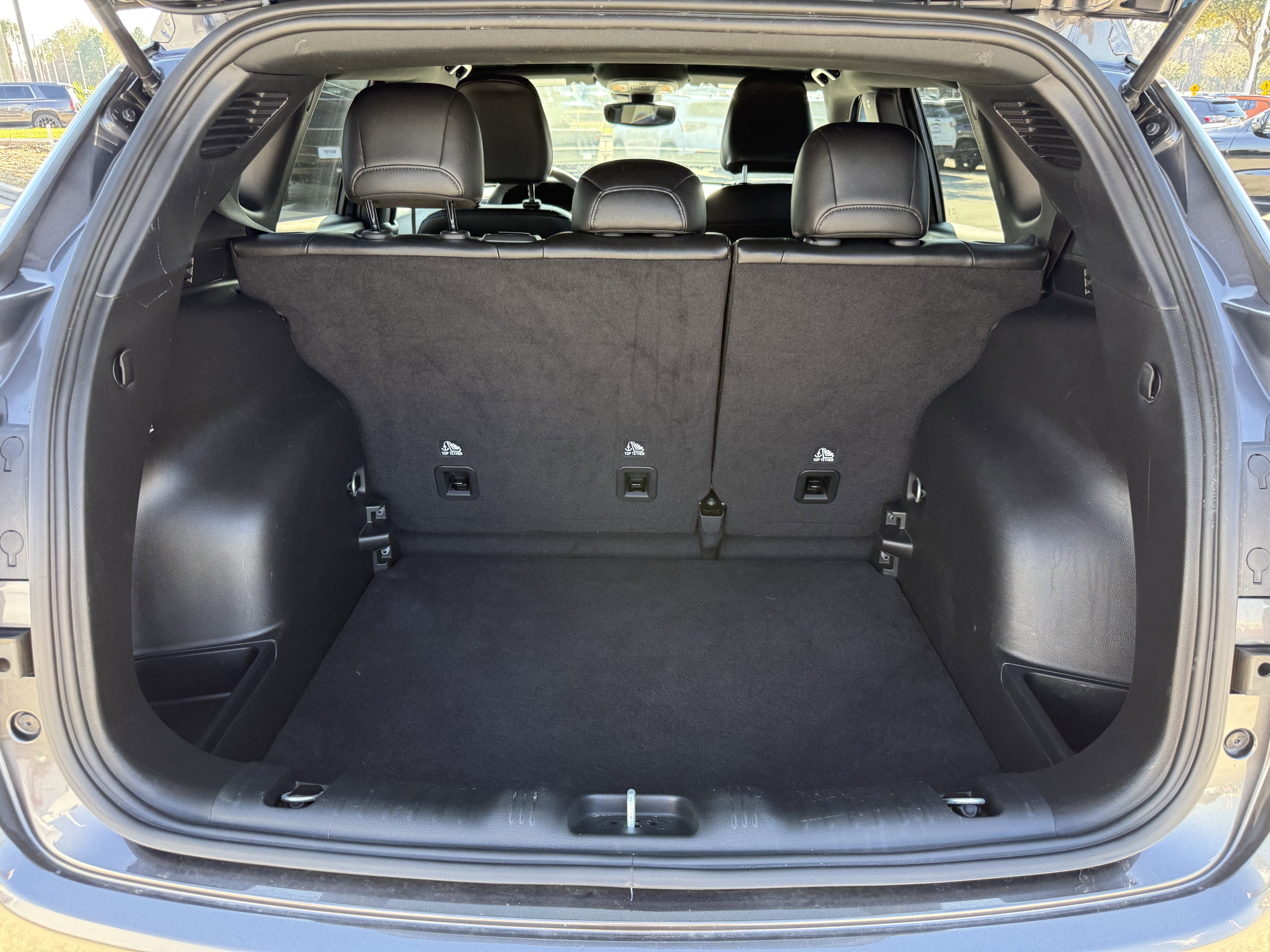 Used 2024 Jeep Compass Latitude image 29