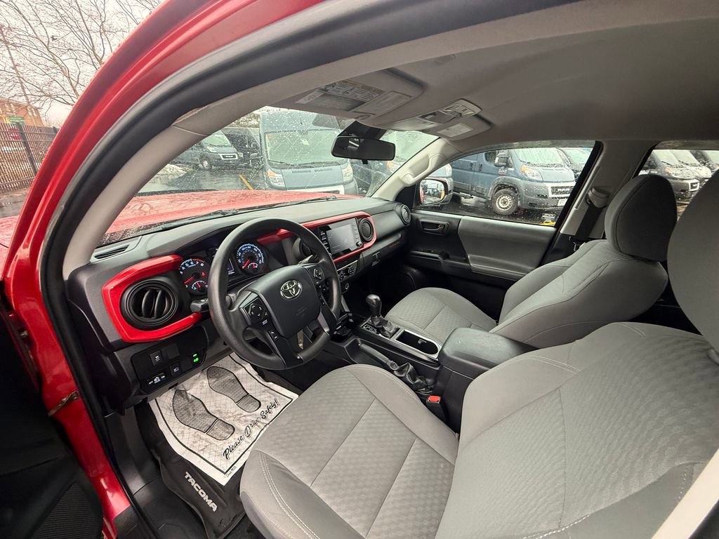 Used 2020 Toyota Tacoma SR image 11