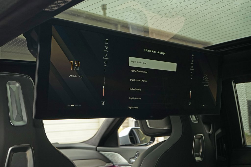 Used 2023 BMW 760i xDrive image 25