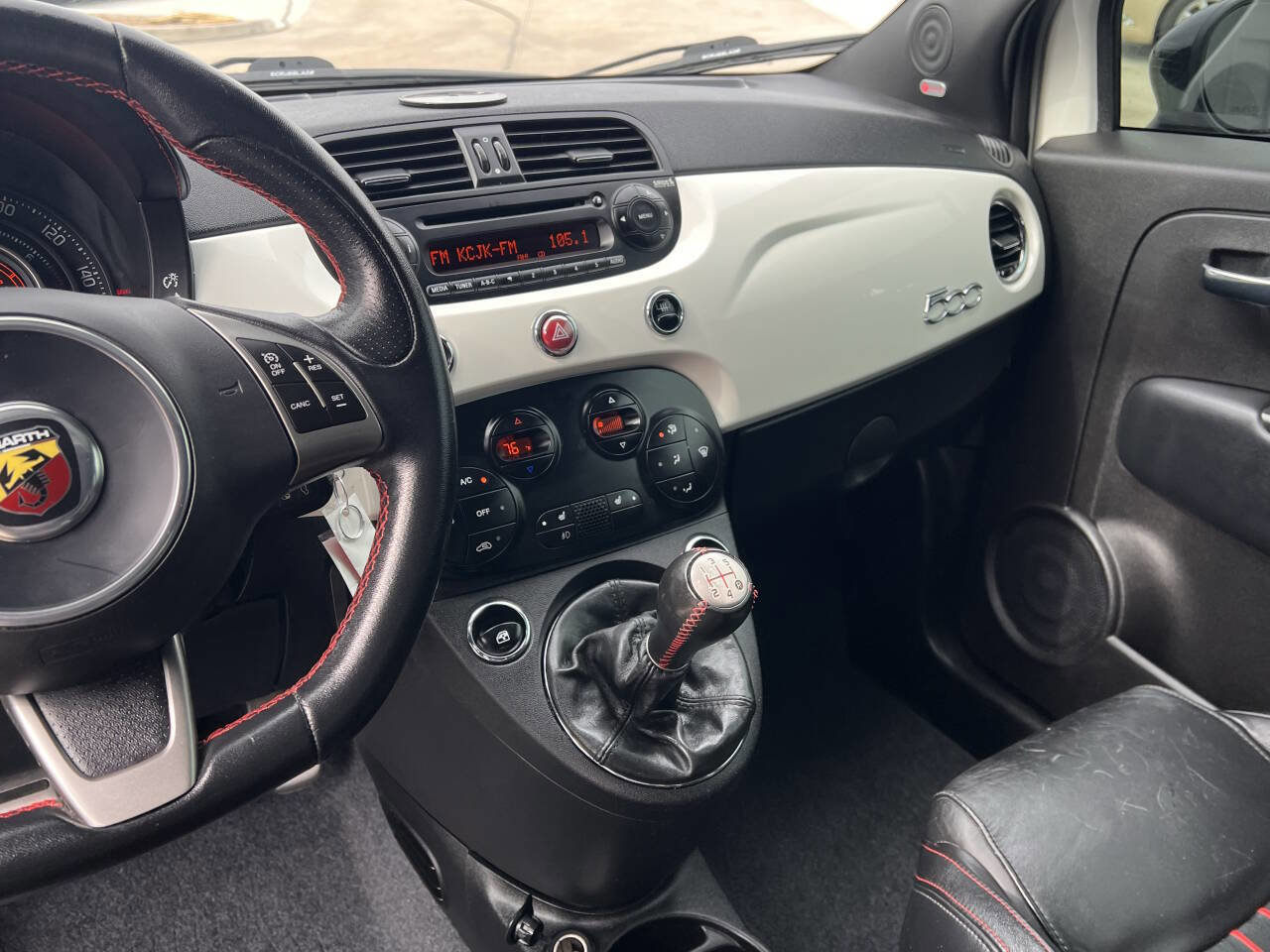 Used 2014 FIAT 500 Abarth w/ Comfort/Convenience Group image 17