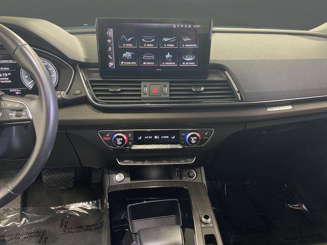 Used 2021 Audi Q5 e Premium w/ Convenience Package image 9