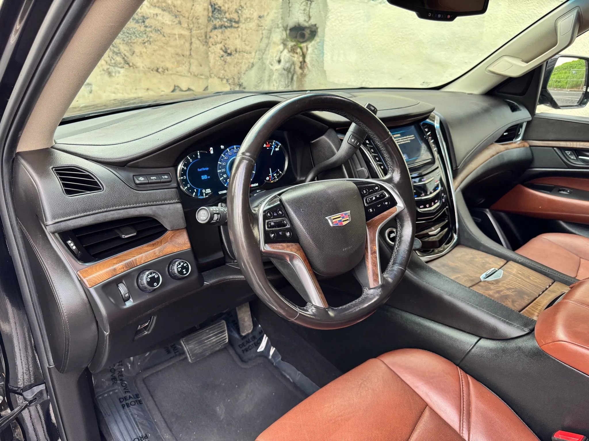 Used 2016 Cadillac Escalade Premium image 14