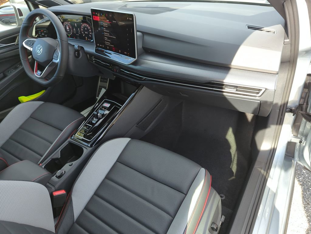 New 2026 Volkswagen GTI SE image 17