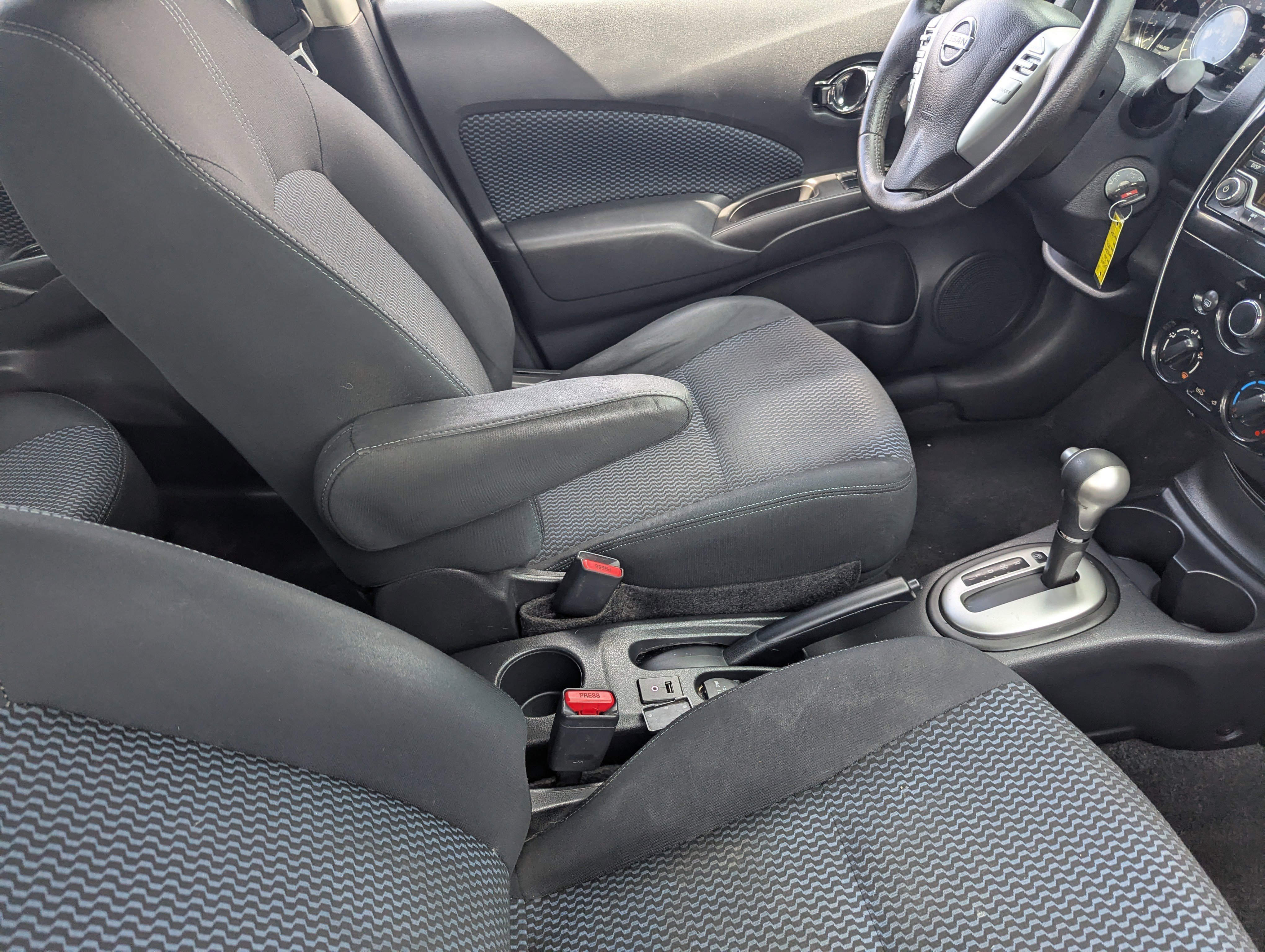 Used 2016 Nissan Versa Note SV image 11