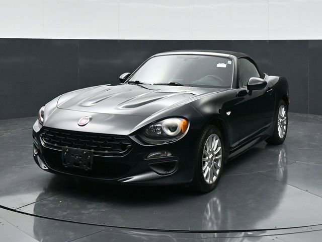 Used 2018 FIAT 124 Spider Classica w/ Technology Group RWD image 5