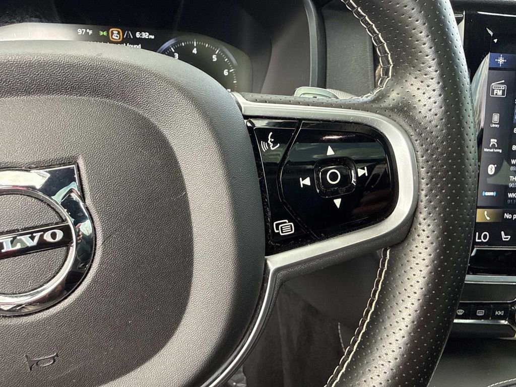 Used 2018 Volvo V90 T5 R-Design image 39