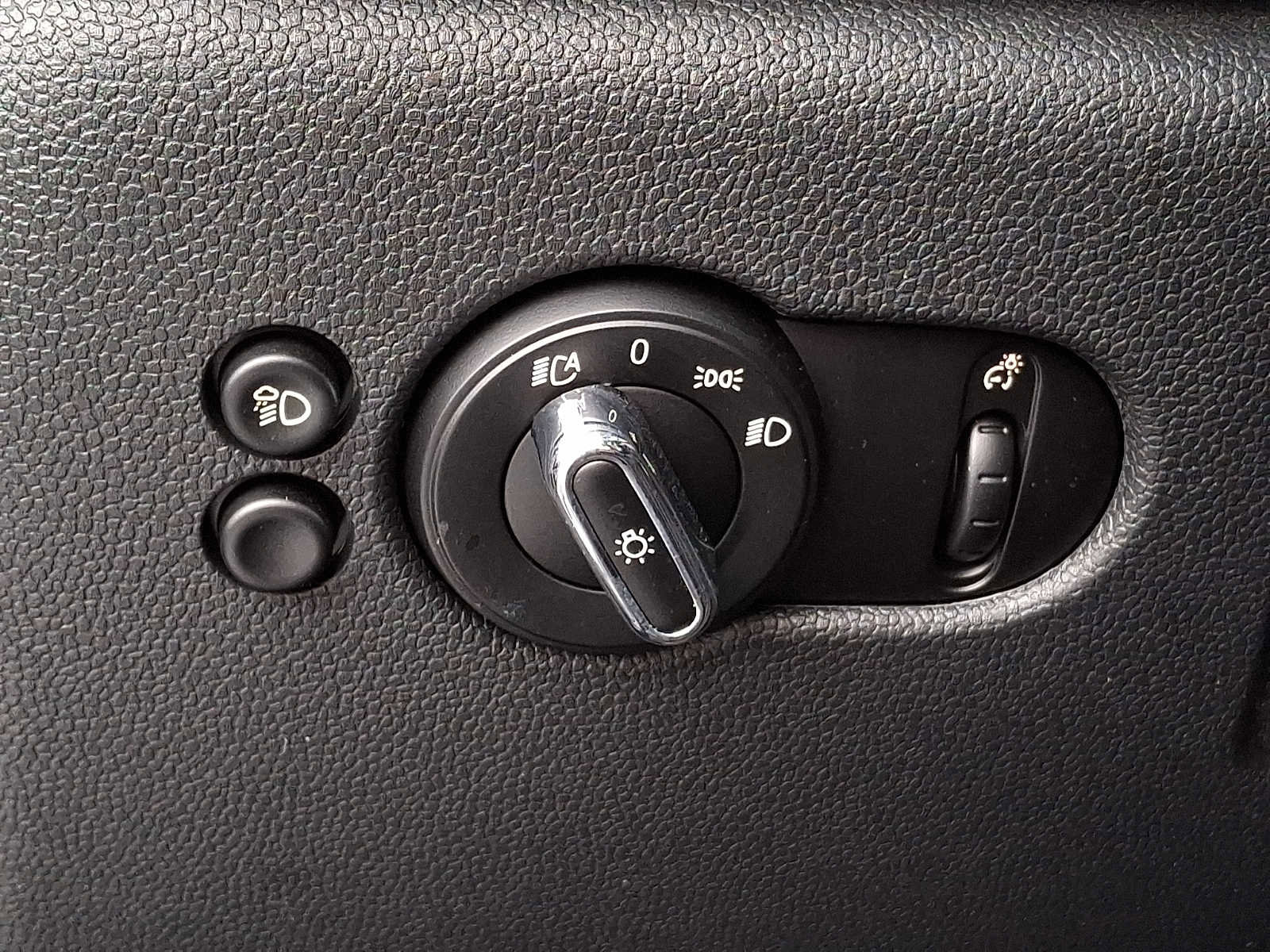 Certified 2023 MINI Cooper S image 22