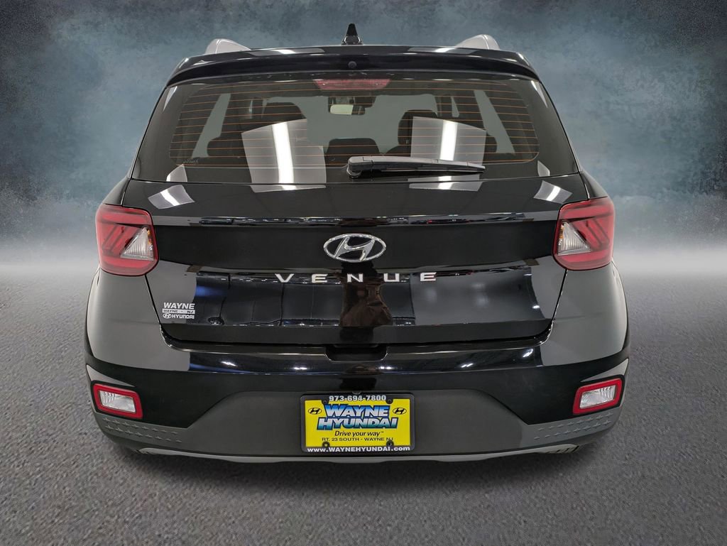 Used 2021 Hyundai Venue SEL w/ Premium Package image 5