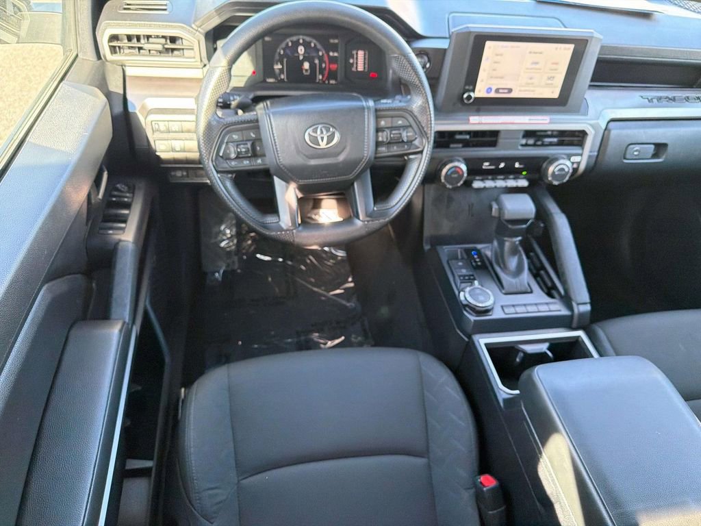 Certified 2025 Toyota Tacoma SR5 image 8