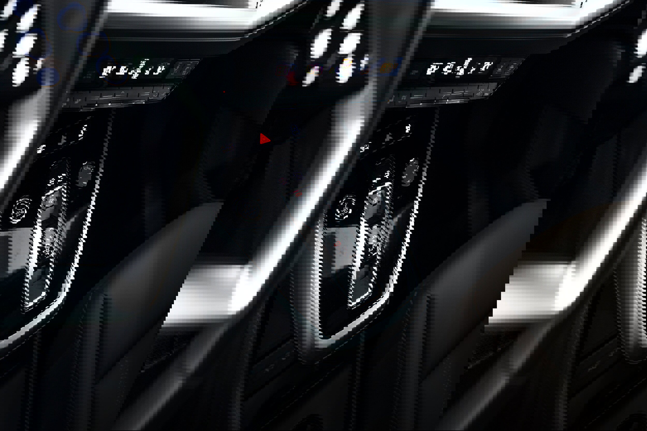 Certified 2023 Audi Q4 e-tron Premium Plus image 10