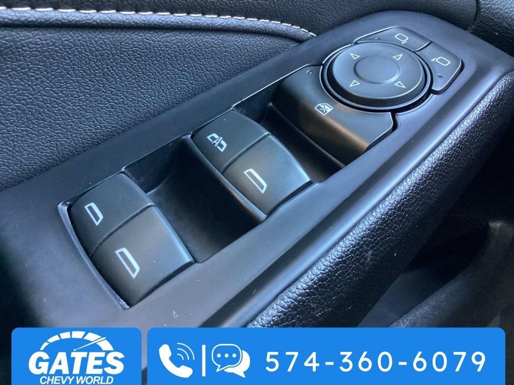 Used 2023 Chevrolet Traverse LT image 23