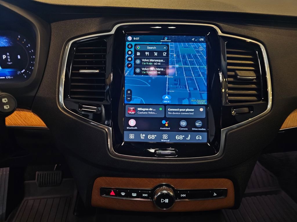 Certified 2023 Volvo XC90 B5 Plus w/ Protection Package Premier image 26