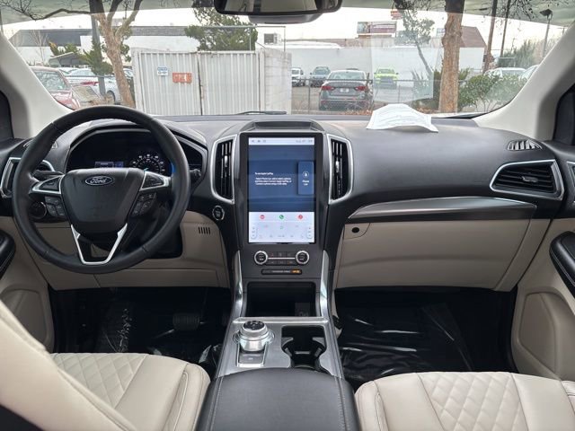 Used 2023 Ford Edge Titanium w/ Class II Trailer Tow Package image 31