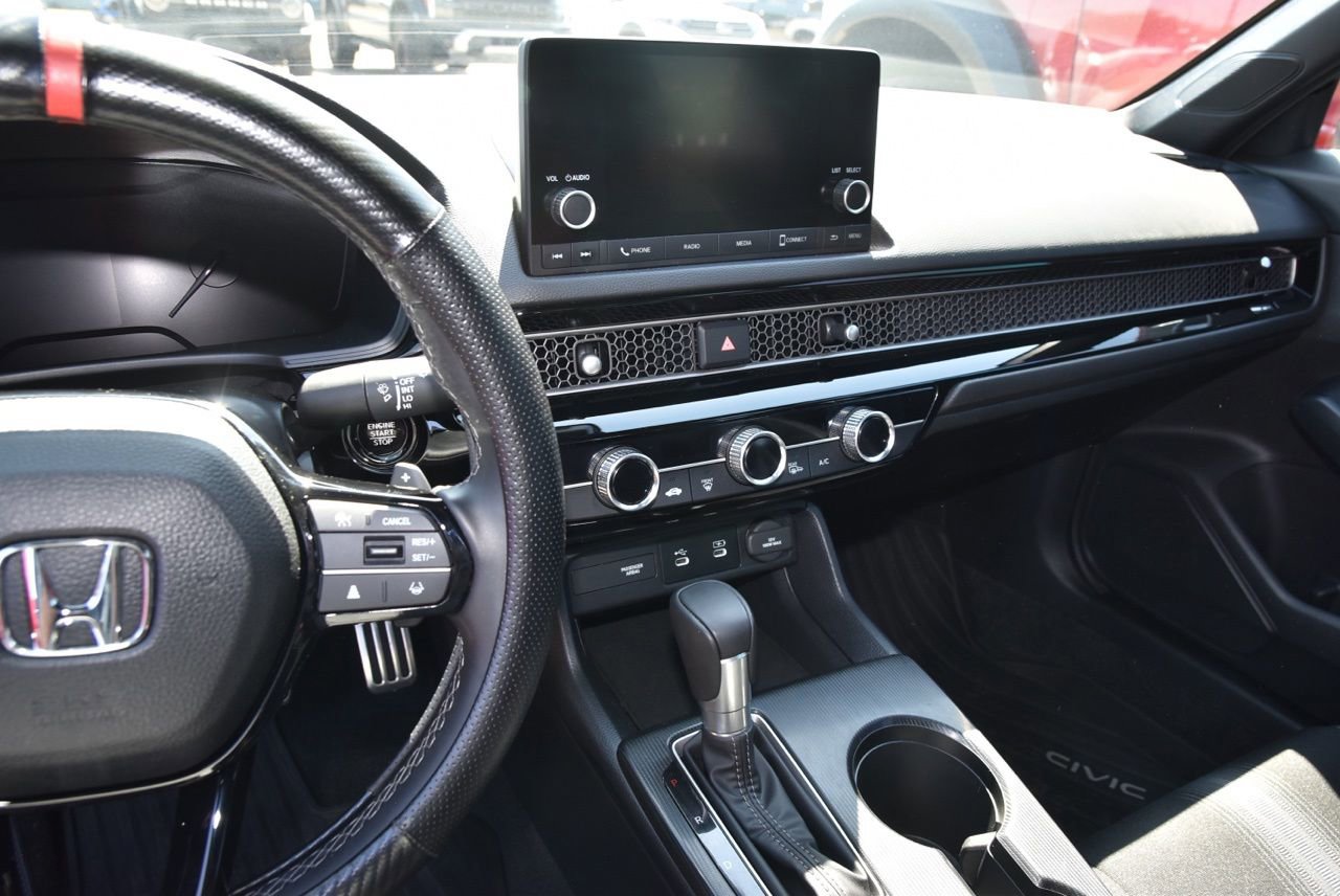 Used 2025 Honda Civic Sport image 8