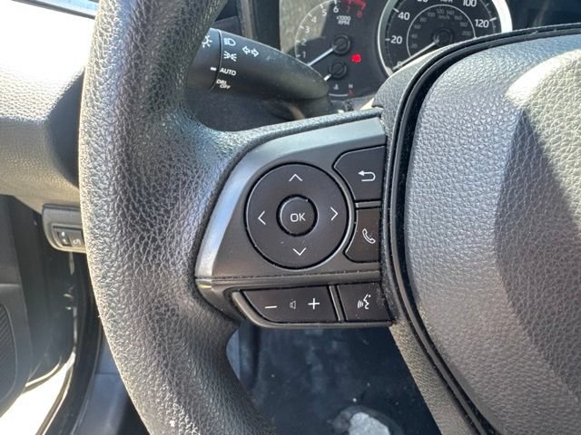 Used 2021 Toyota Corolla LE FWD image 12