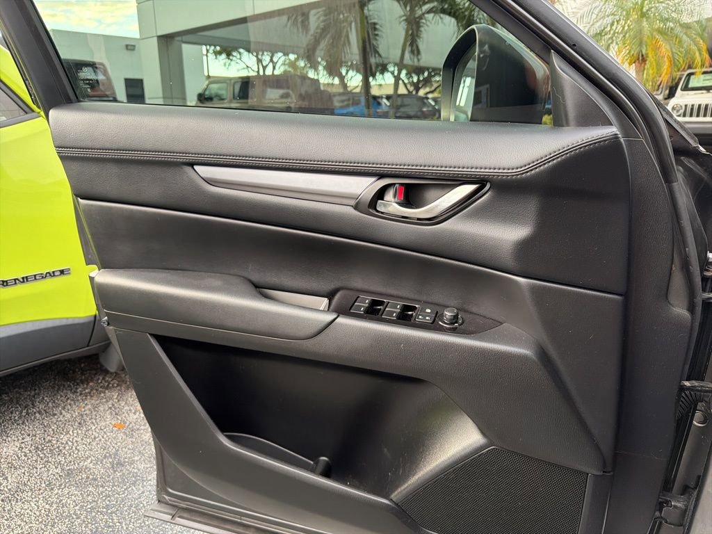 Used 2020 MAZDA CX-5 Touring image 13