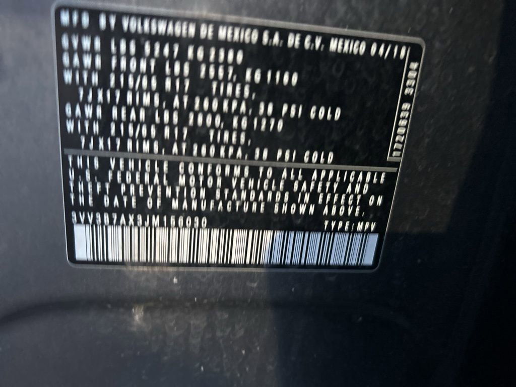 Used 2018 Volkswagen Tiguan SE w/ Panoramic Sunroof Package image 26