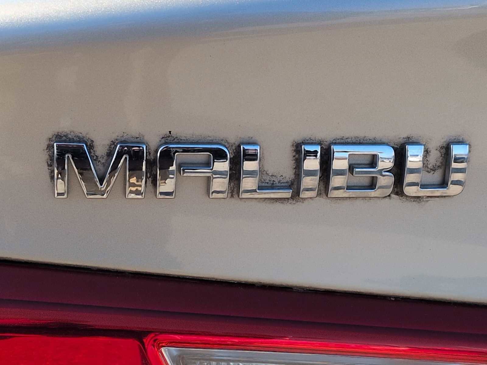 Used 2016 Chevrolet Malibu LT image 11