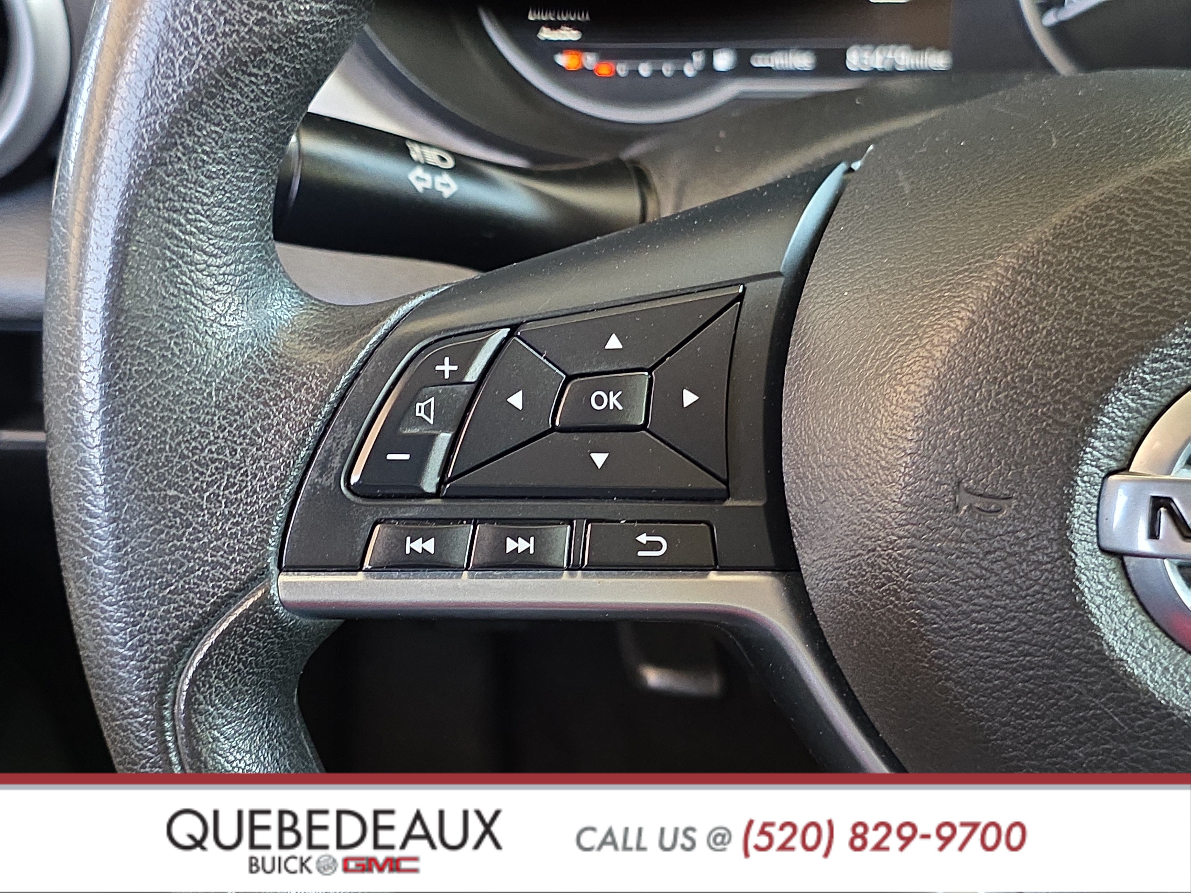 Used 2021 Nissan Versa SV FWD image 14