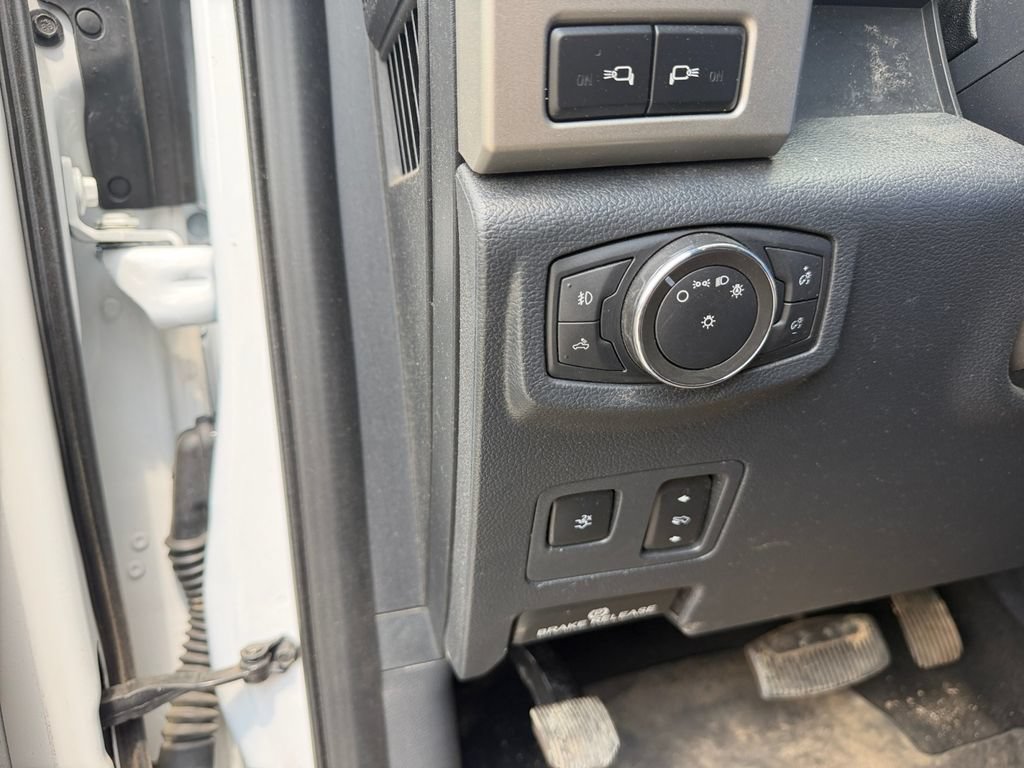 Used 2022 Ford F350 Lariat w/ Lariat Ultimate Package AWD/4WD image 22