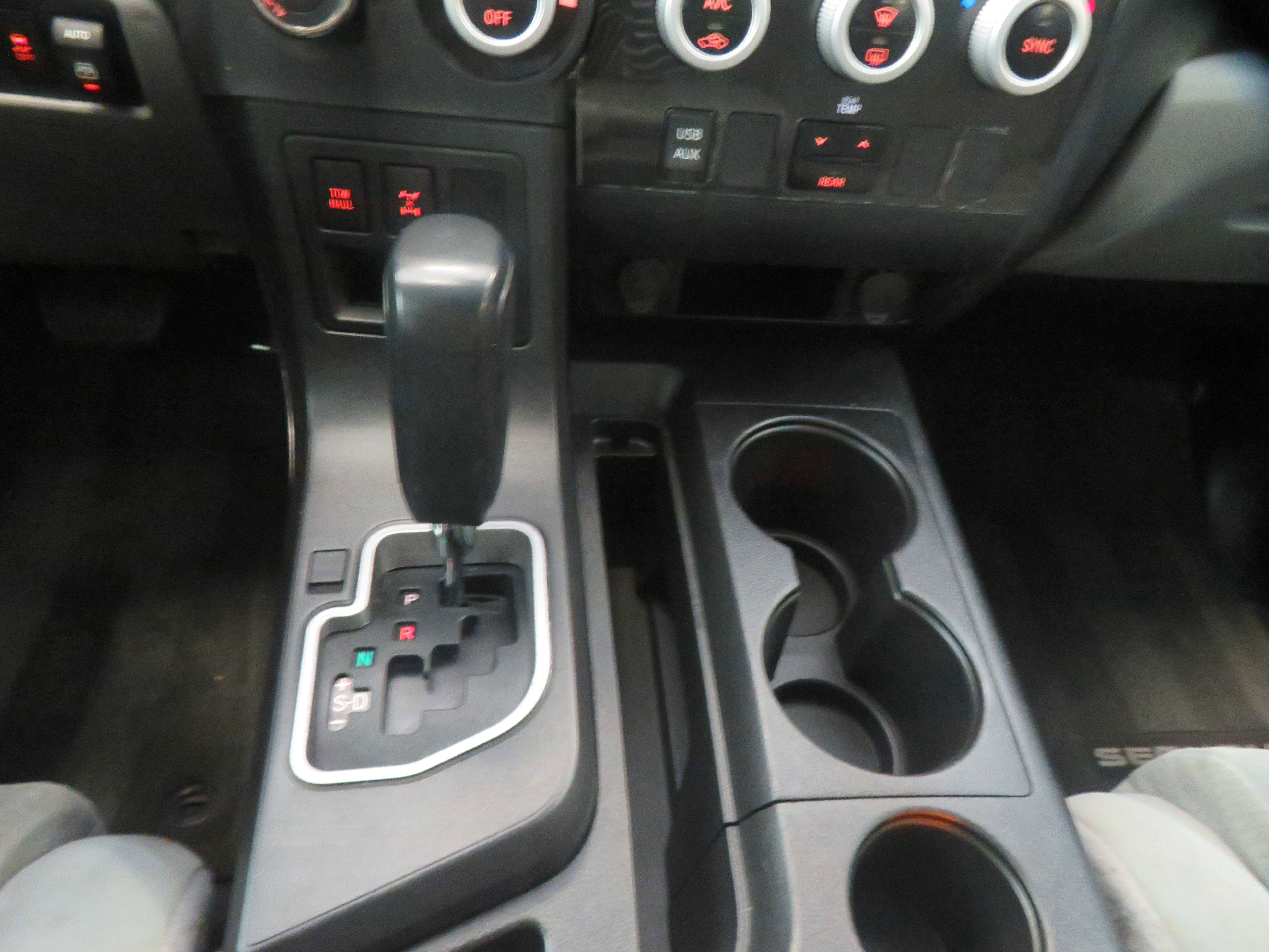 Used 2019 Toyota Sequoia SR5 AWD/4WD image 45