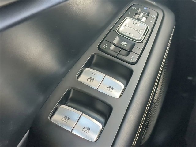 Used 2021 Genesis G90 5.0 Ultimate image 23