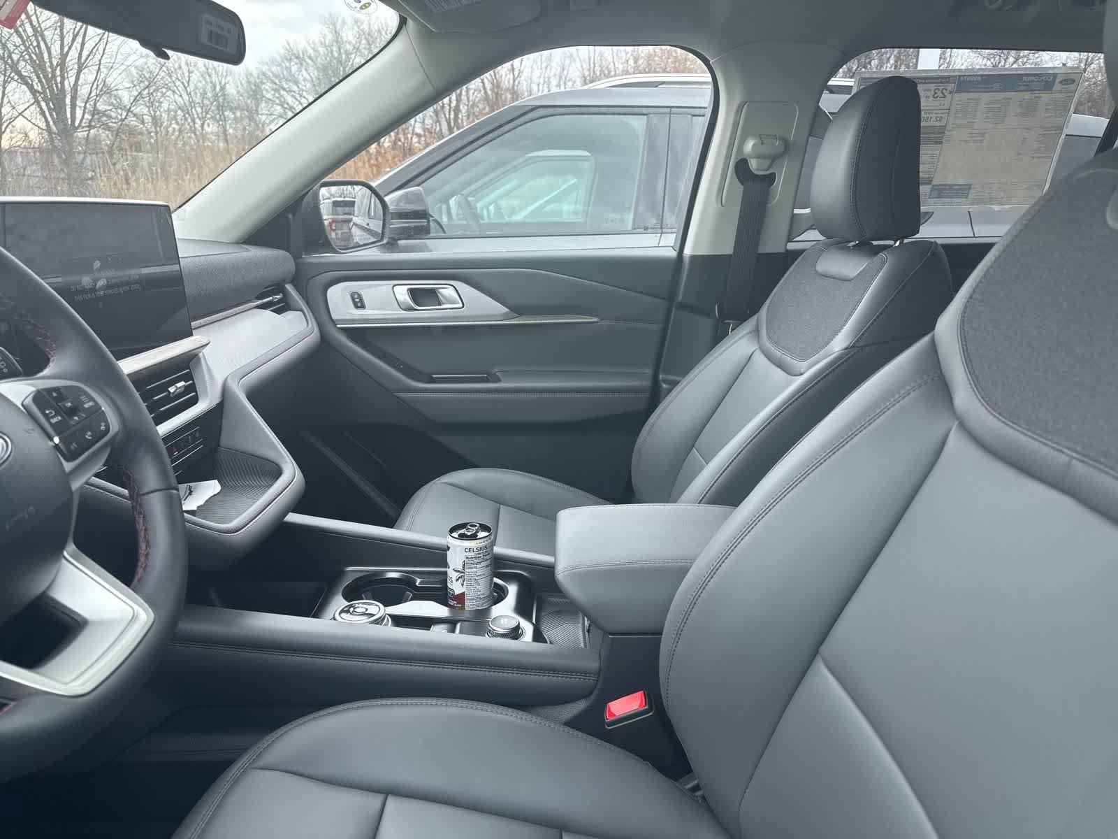 New 2026 Ford Explorer Active w/ Active Comfort Package AWD/4WD image 28