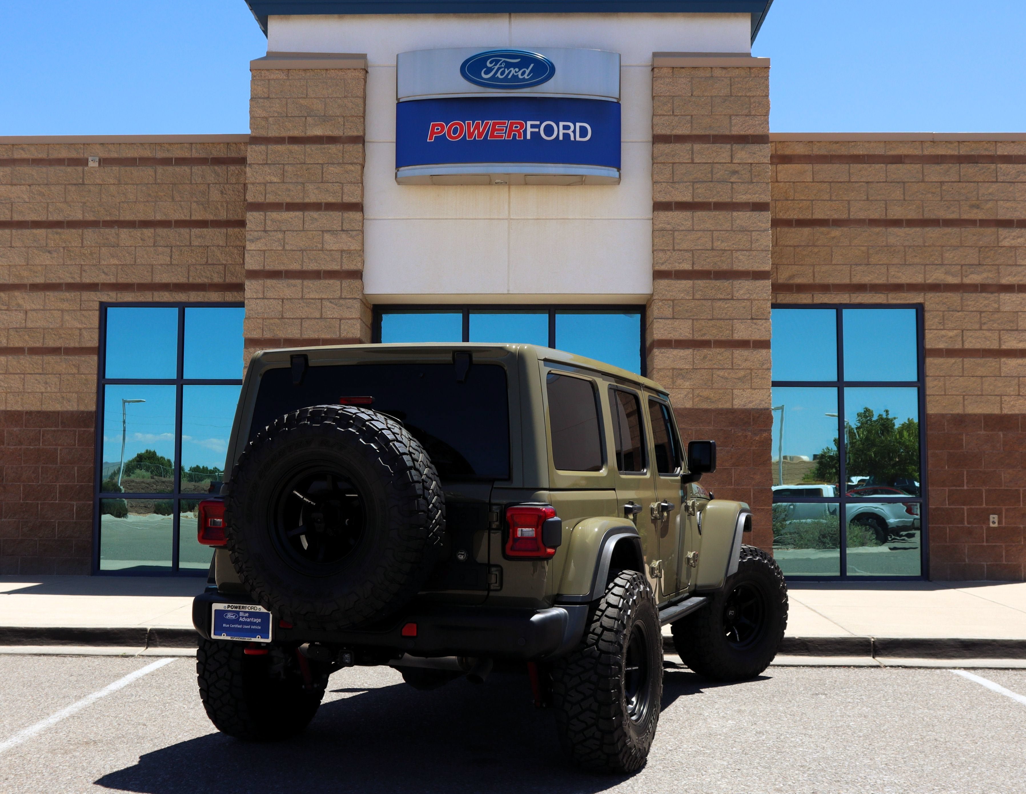 Used 2025 Jeep Wrangler Unlimited Rubicon AWD/4WD image 6