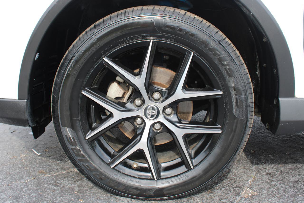 Used 2016 Toyota RAV4 SE FWD image 46
