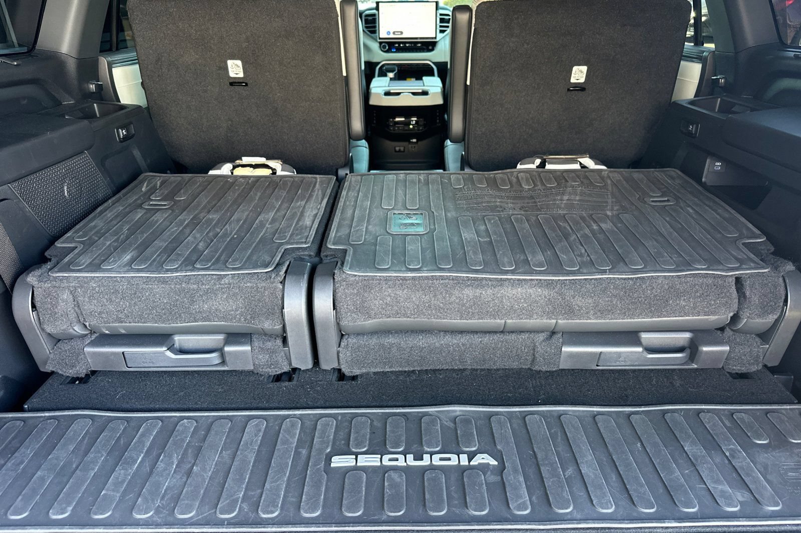 Used 2024 Toyota Sequoia Capstone AWD/4WD image 18