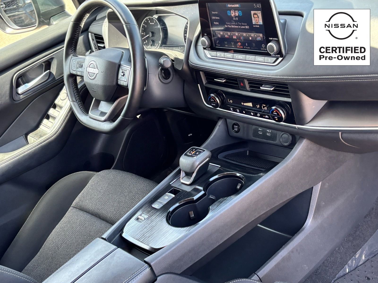 Certified 2025 Nissan Rogue SV FWD image 9
