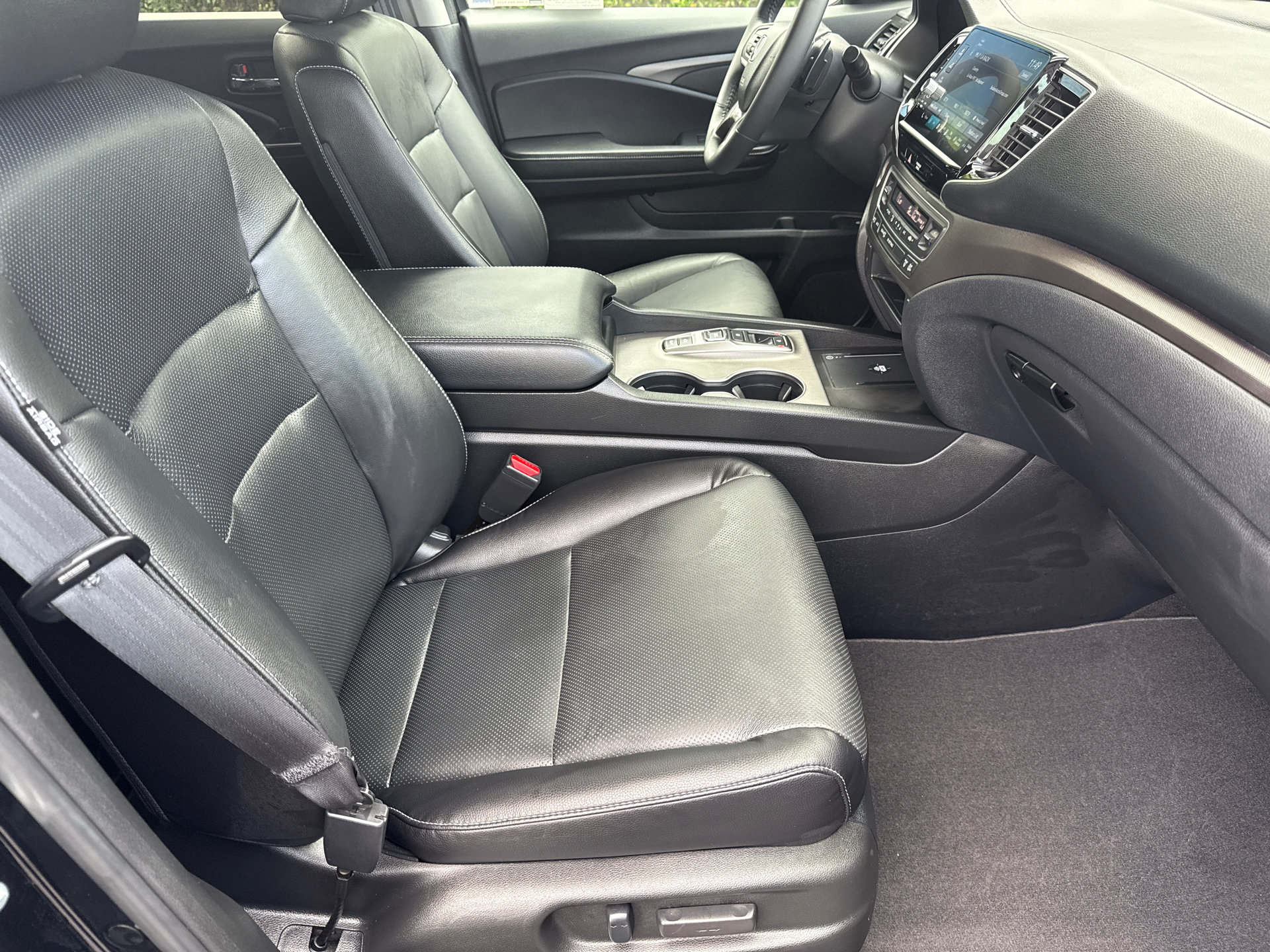 Used 2025 Honda Ridgeline RTL image 13