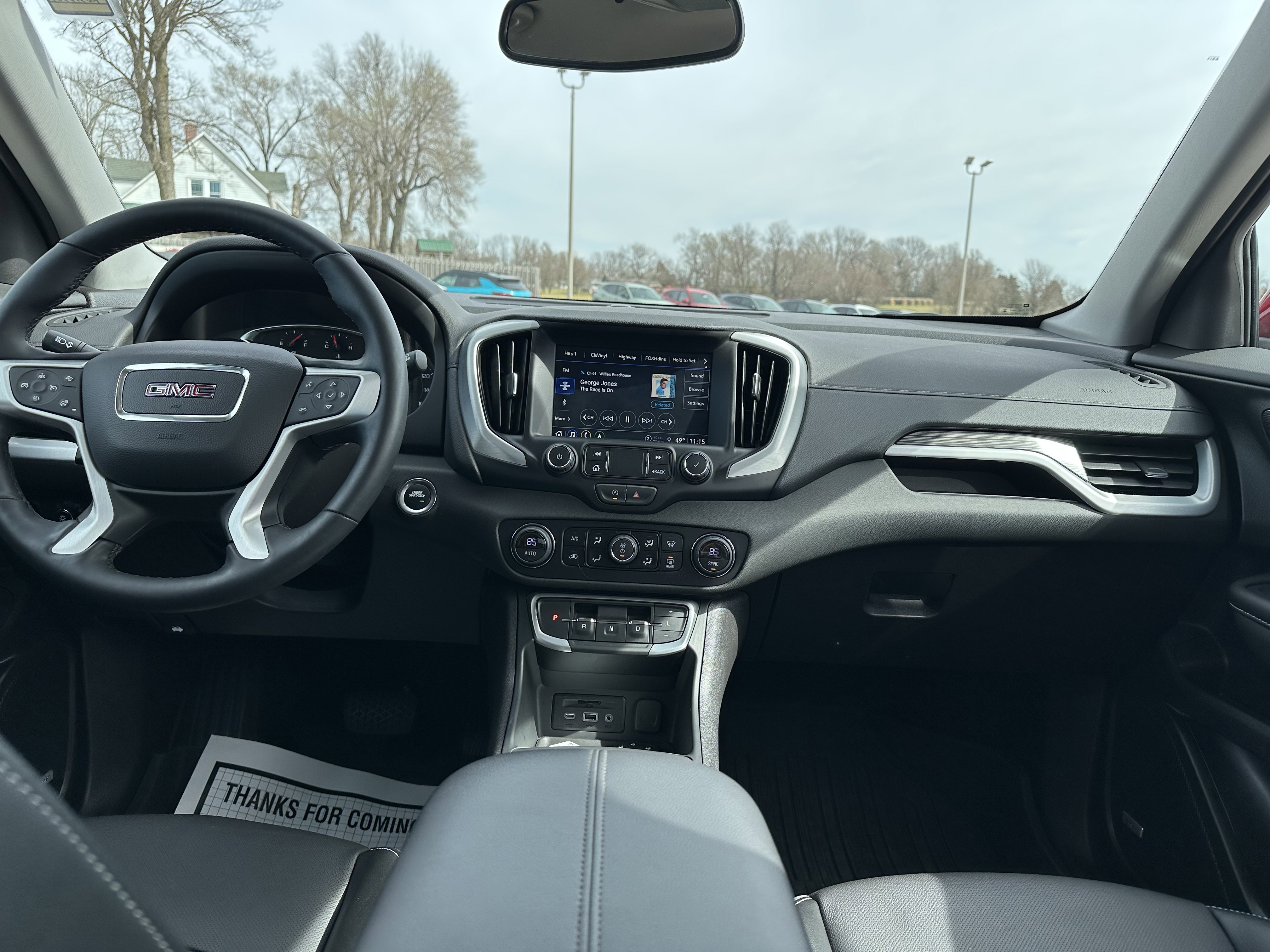 Used 2024 GMC Terrain SLT w/ Infotainment Package II image 34