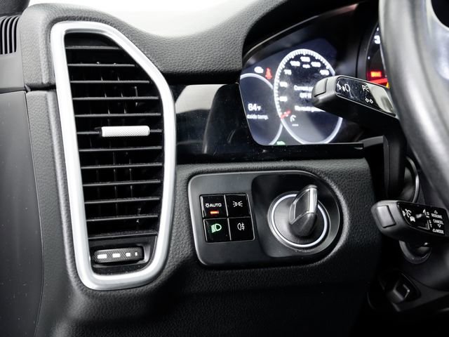 Used 2019 Porsche Cayenne image 12