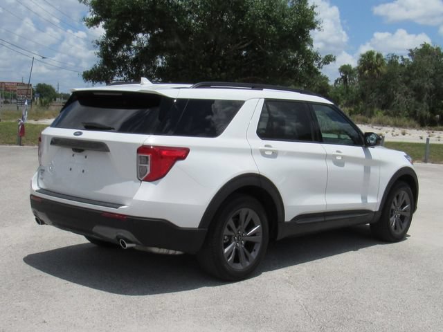 Used 2023 Ford Explorer XLT w/ Equipment Group 202A RWD image 3