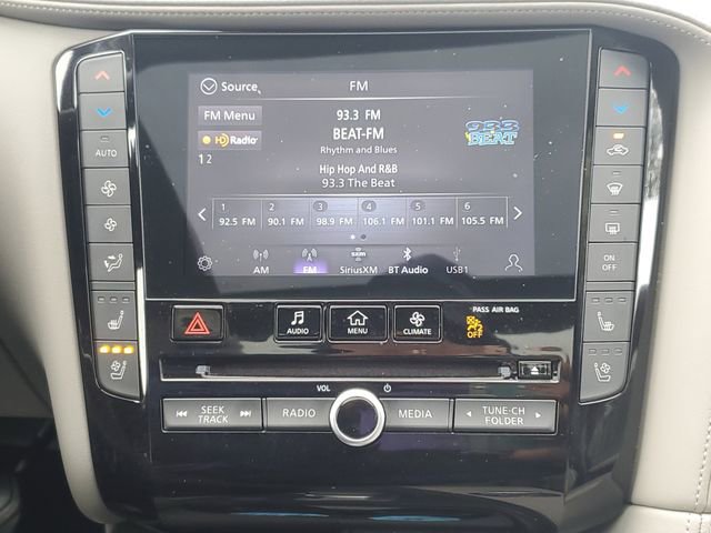Used 2023 INFINITI QX50 Sensory image 31